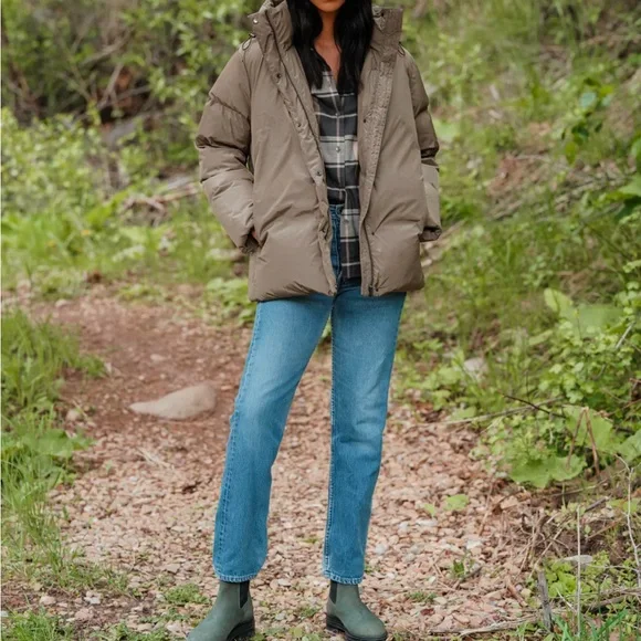 NWOT Jenni Kayne sage puffer jacket - M - Picture 3 of 3